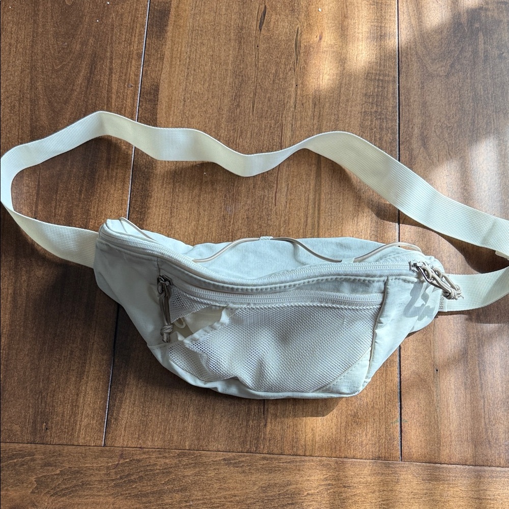 Women's Cream Waist or crossbody Bag